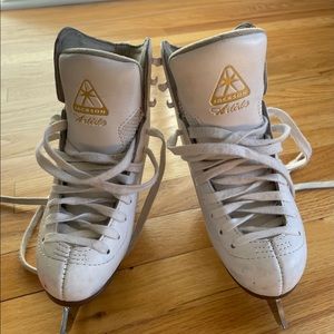 Ice Skate Shoes - Jackson Ultima Artiste Size12